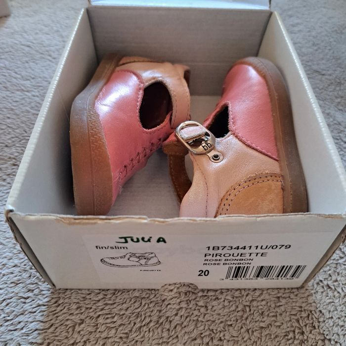 Lot de 3 jolies paires de chaussures bébé fille Pointure 20 - photo numéro 5