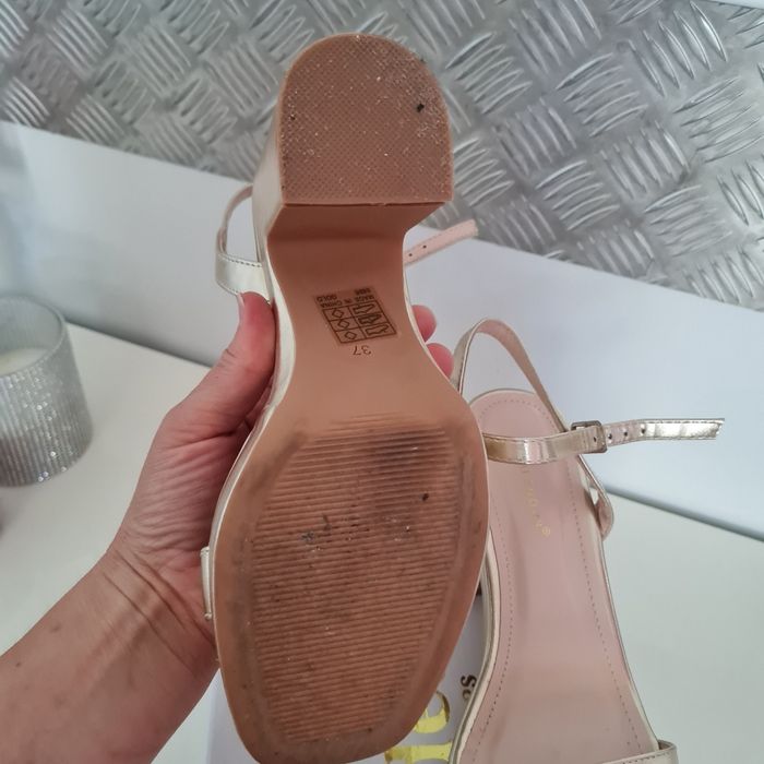 Sandales dorées - photo numéro 4
