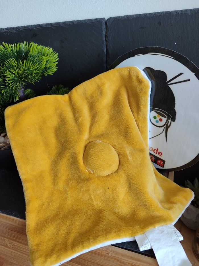 doudou girafe vache blanc jaune moutarde siplec plat noir Doré Noir DD002977 - photo numéro 2