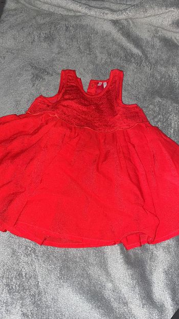 Adorable robe de cérémonie