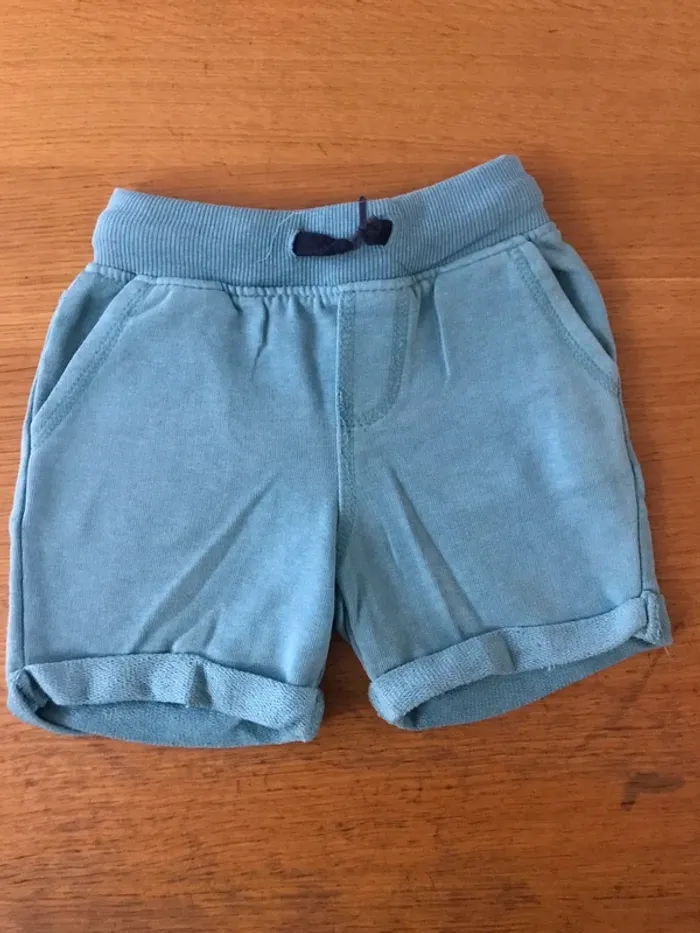 Lot 6 short 3 ans - photo numéro 4