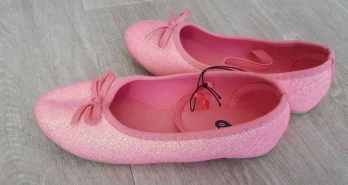 Ballerines roses pailletées taille 30 neuves - photo numéro 2