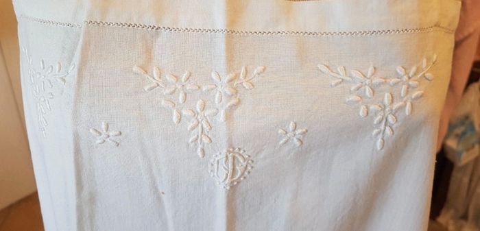 Chemise de nuit ancienne vintage - photo numéro 2