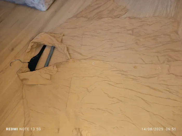 Magnifique chemisier beige Gémo taille 50 - photo numéro 2