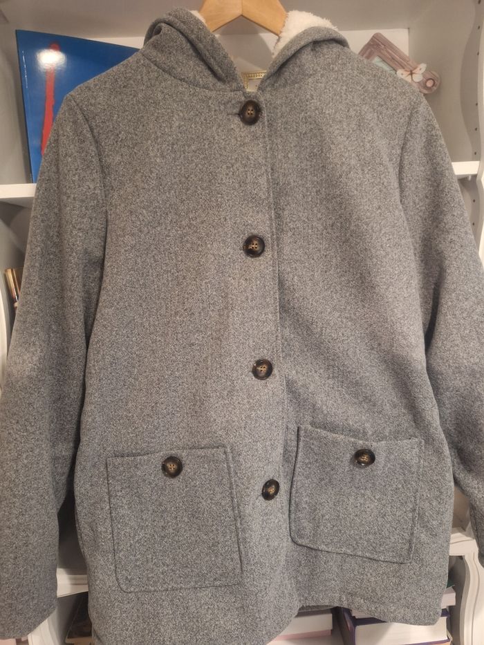 Manteau court avec capuche
