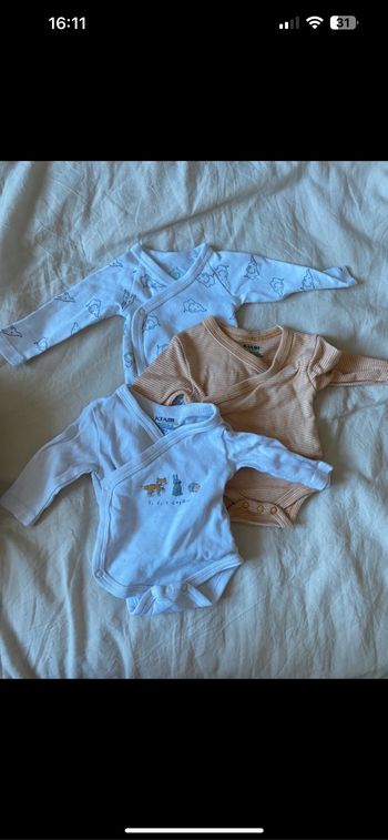Lot de bodies naissance