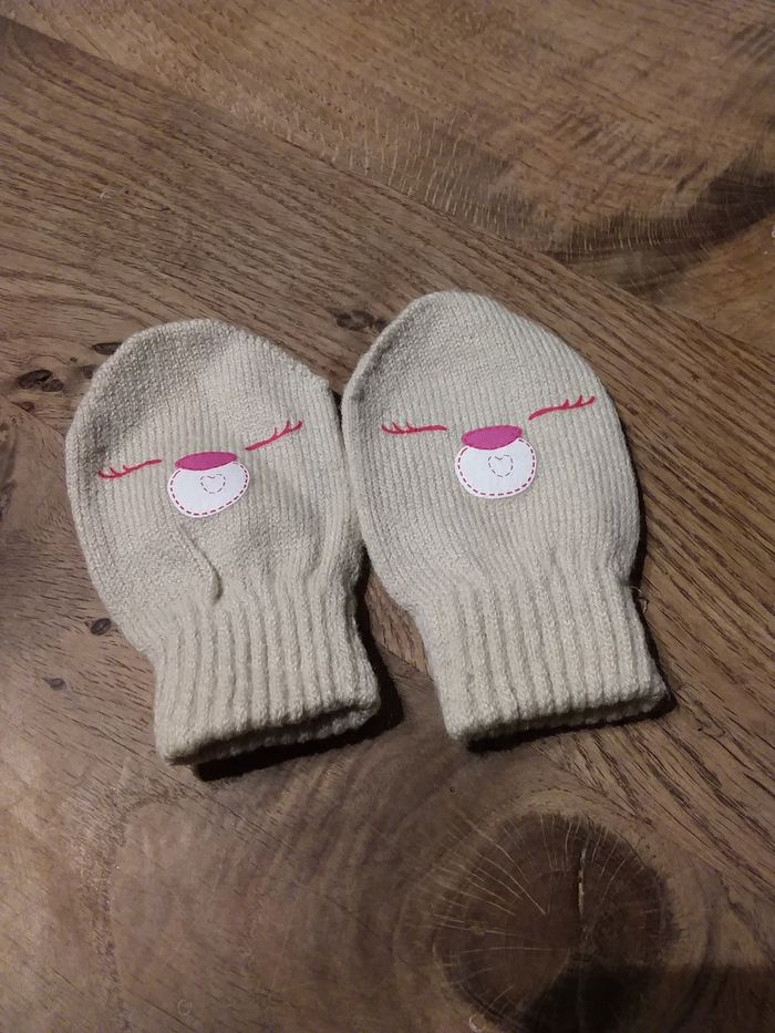 Bonnet fille 18 -24 mois  et ses moufles assorties - photo numéro 4