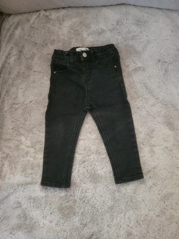 Jeans Zara noir 86 cm