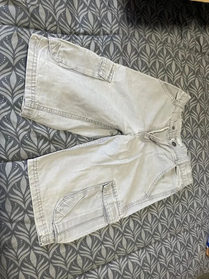 Short 8 ans