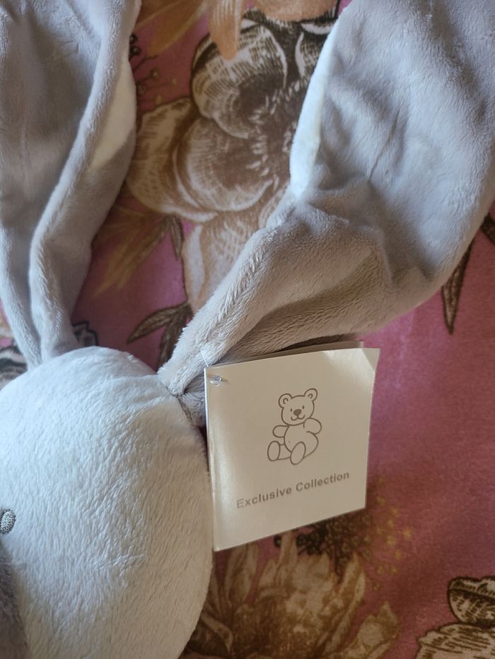 Peluche lapin 🐰 - photo numéro 2