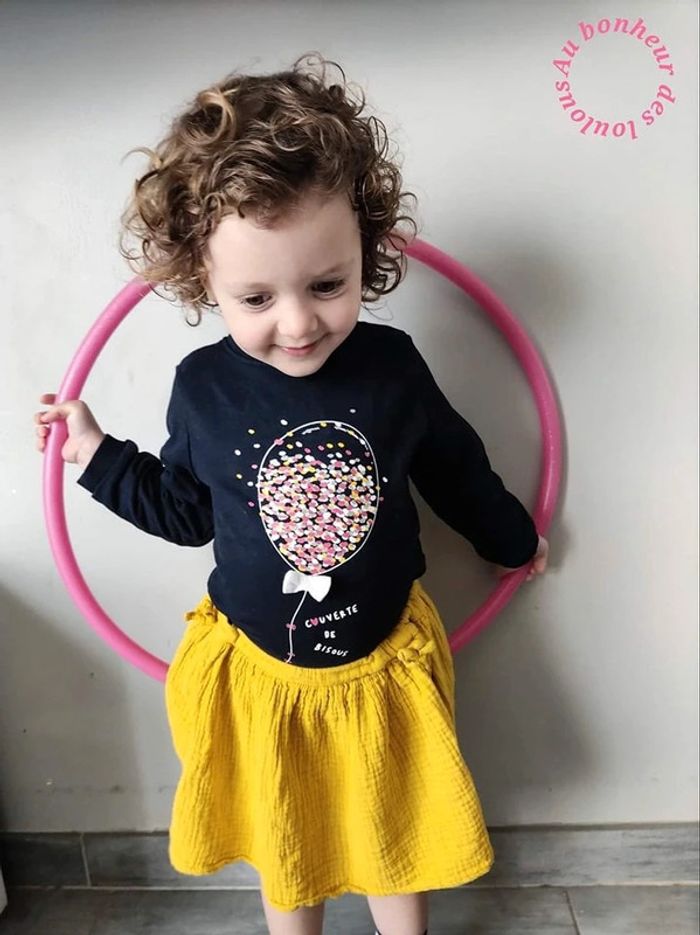 23-24 mois 2 ans ensemble sweat Gémo et jupe tape a l oeil