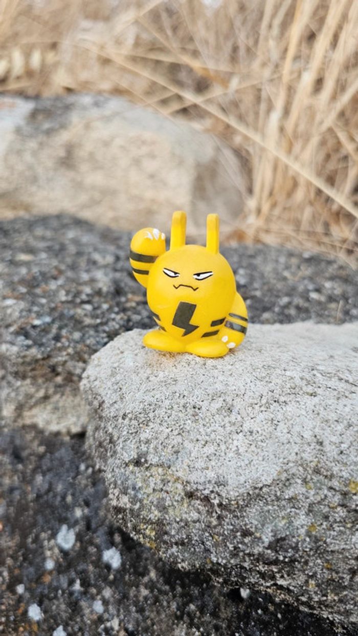 Super figurine Pokemon Nintendo finger puppet elekid - photo numéro 2