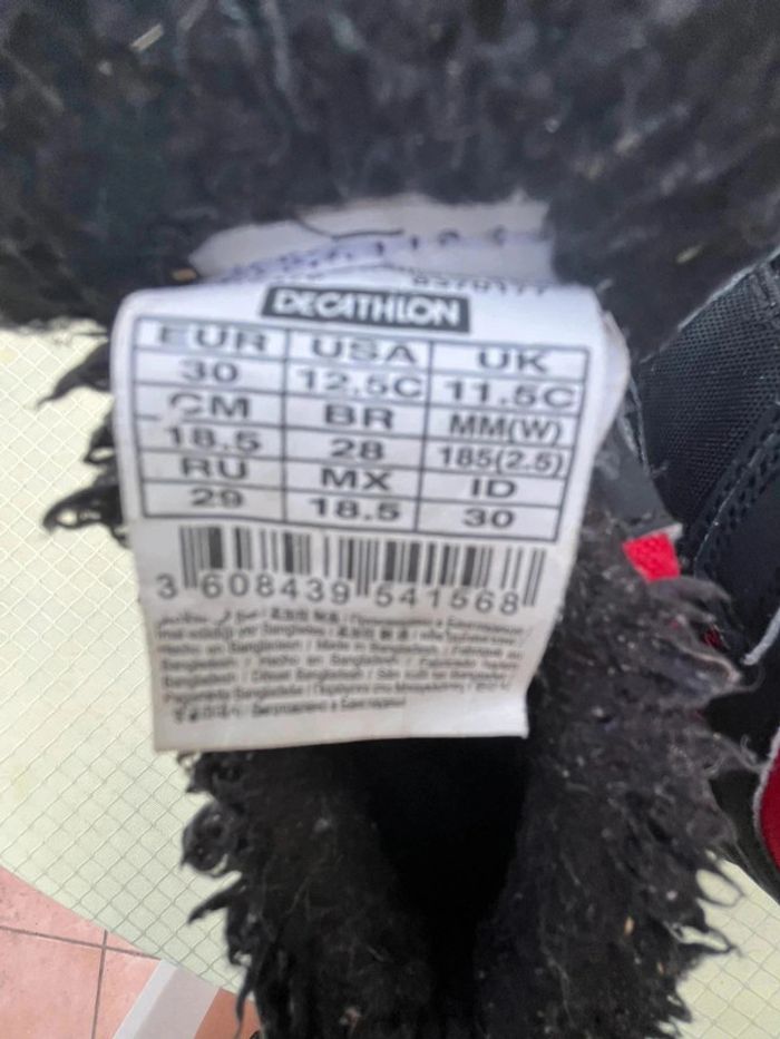 Chaussure quechua rouge et noir - photo numéro 5