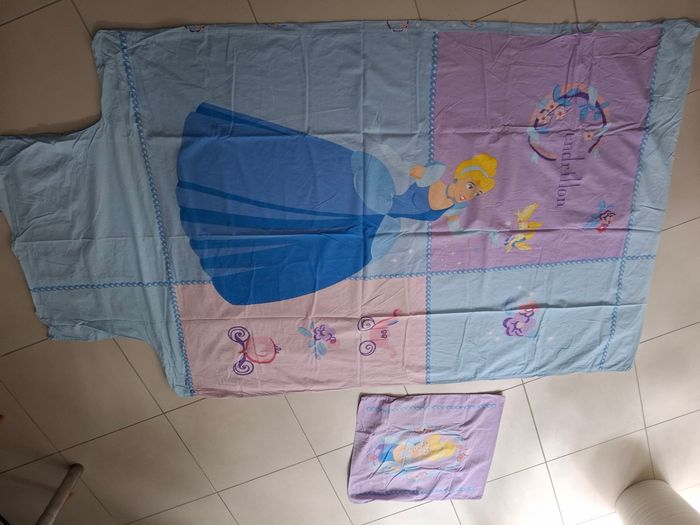 Lot de 3 parures et une couette  princesse disney - photo numéro 5
