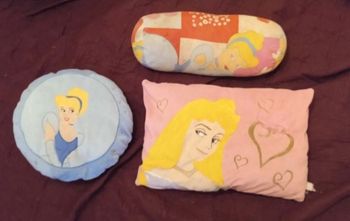 Lot 3 coussins princesse Disney
