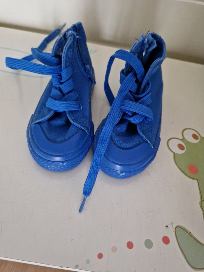 Chaussures montantes bleu électrique T.23 - photo numéro 2