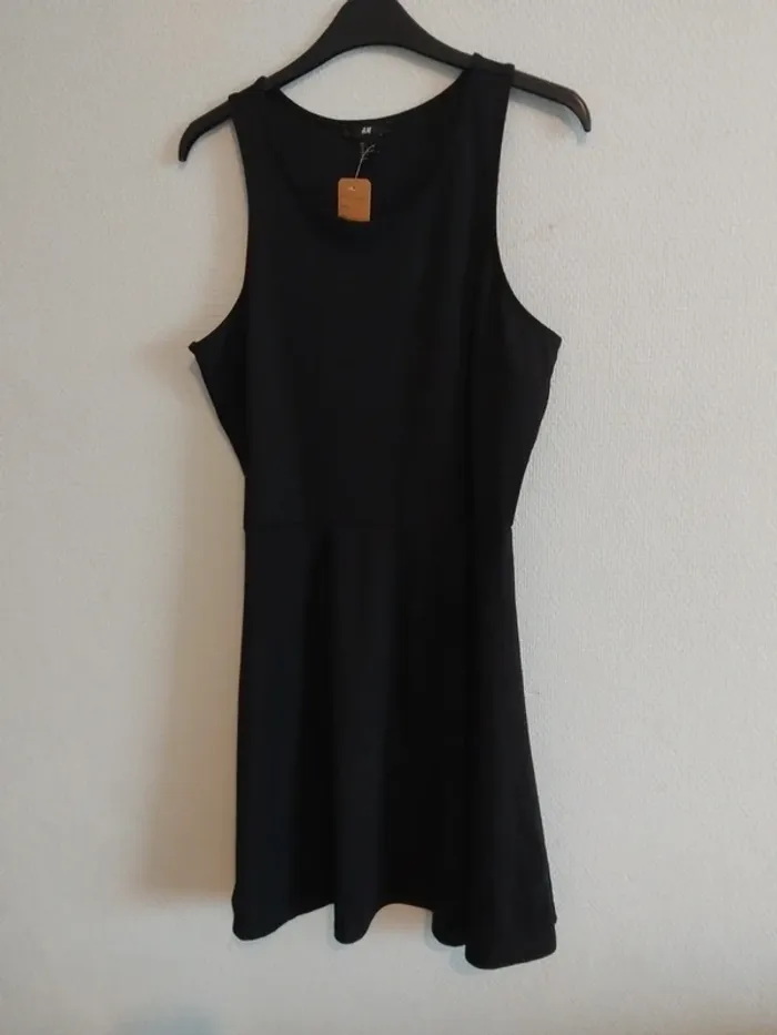 Robe h&m taille L - photo numéro 2