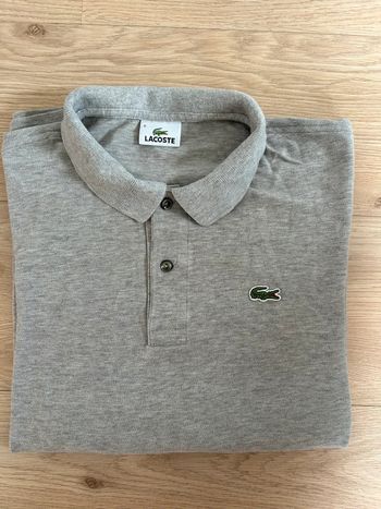 Pull/polo Lacoste manches longues gris clair – taille 6 – parfait état