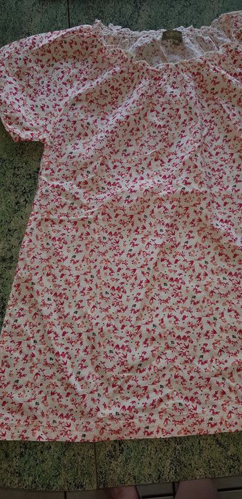 Tee-shirt blouse manches courtes