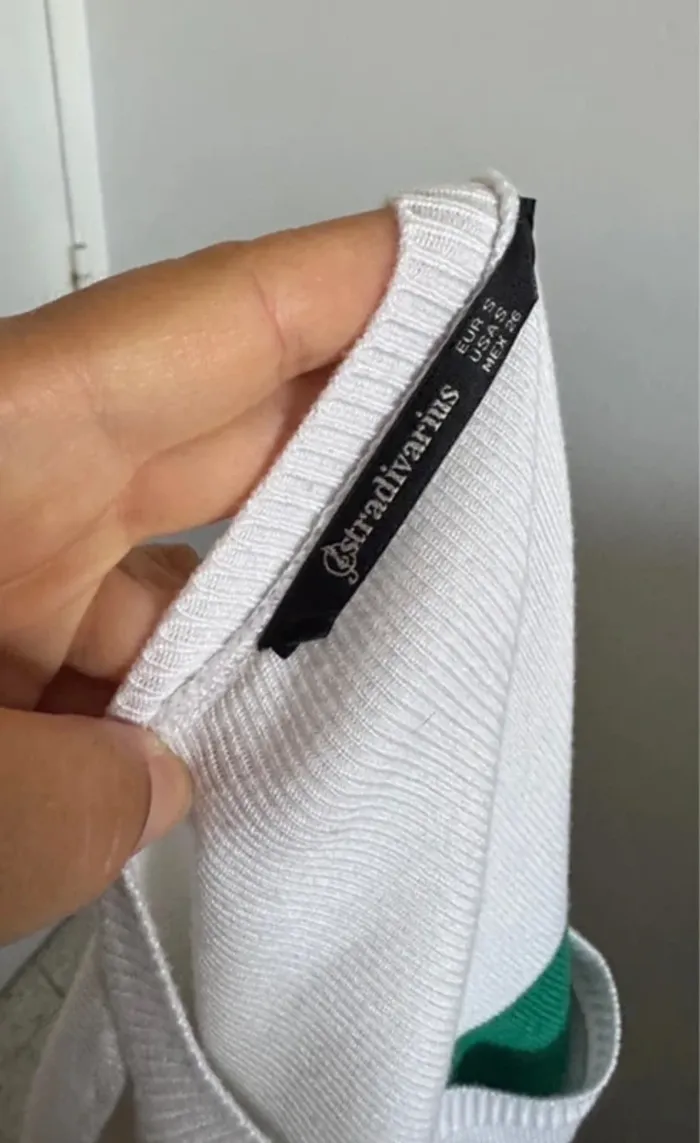Pull femme stradivarius très bon état 36 - photo numéro 5