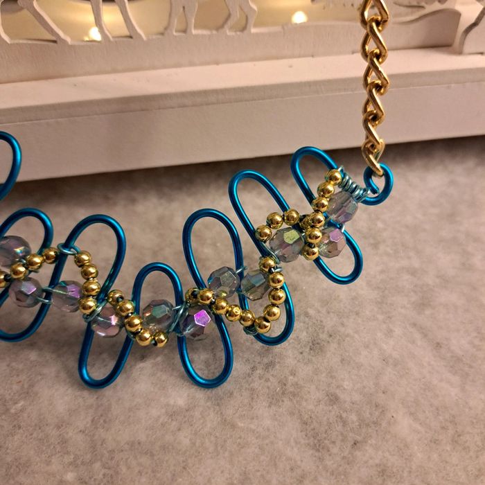 Collier original bleu et doré - photo numéro 5