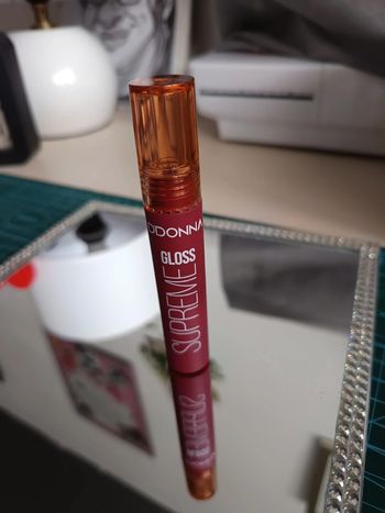 Rouge à lèvres rouge