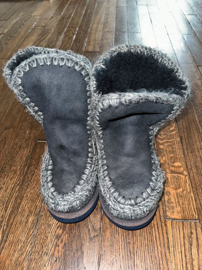 Bottes fourrées Mou Taille 30 Valeur 169 euros - photo numéro 2