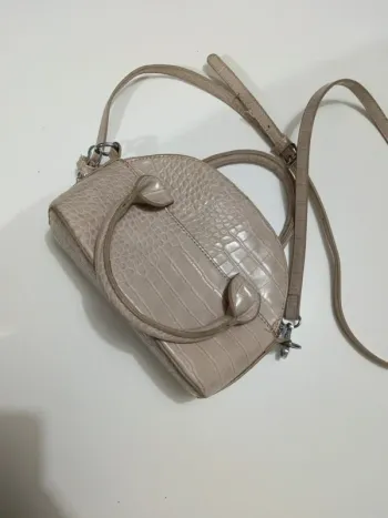 Sac à main 24cm x 15cm