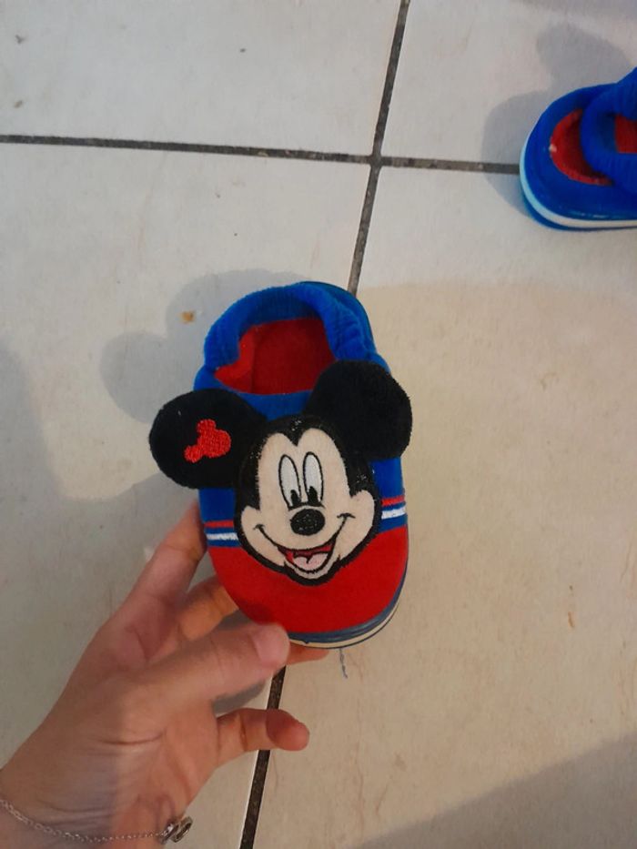 Pantoufles Mickey - photo numéro 5
