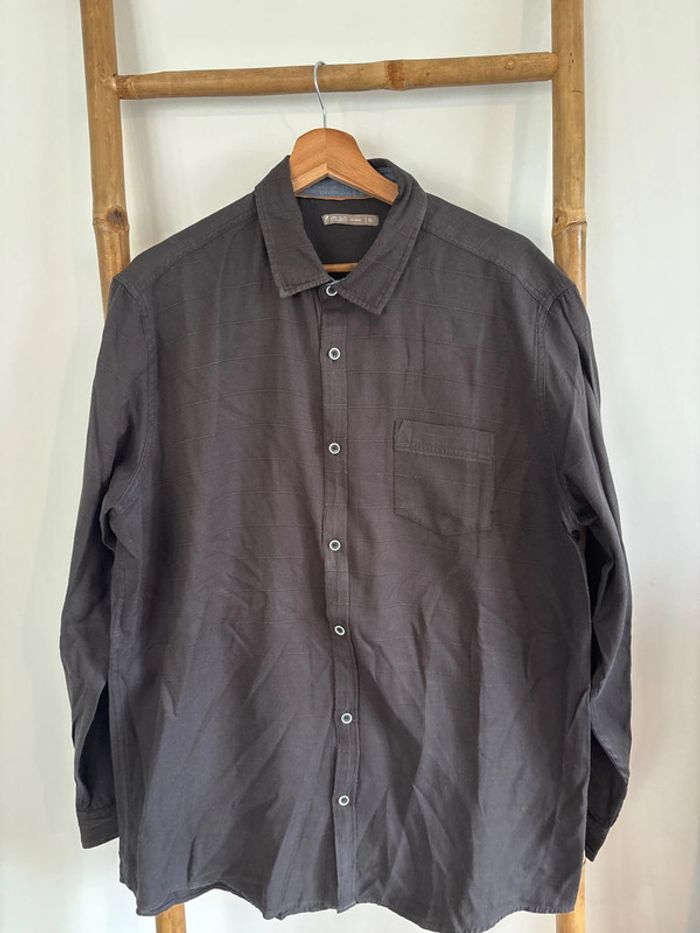 Chemise gris foncée noire gemo taille XL