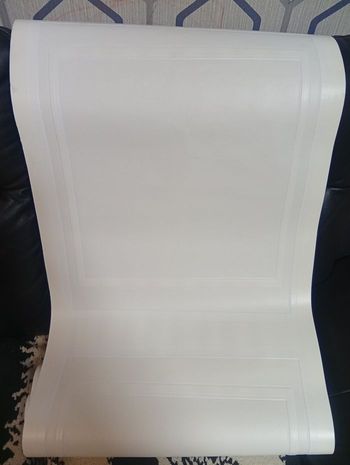 Papier peint neuf disponible plusieurs rouleaux 