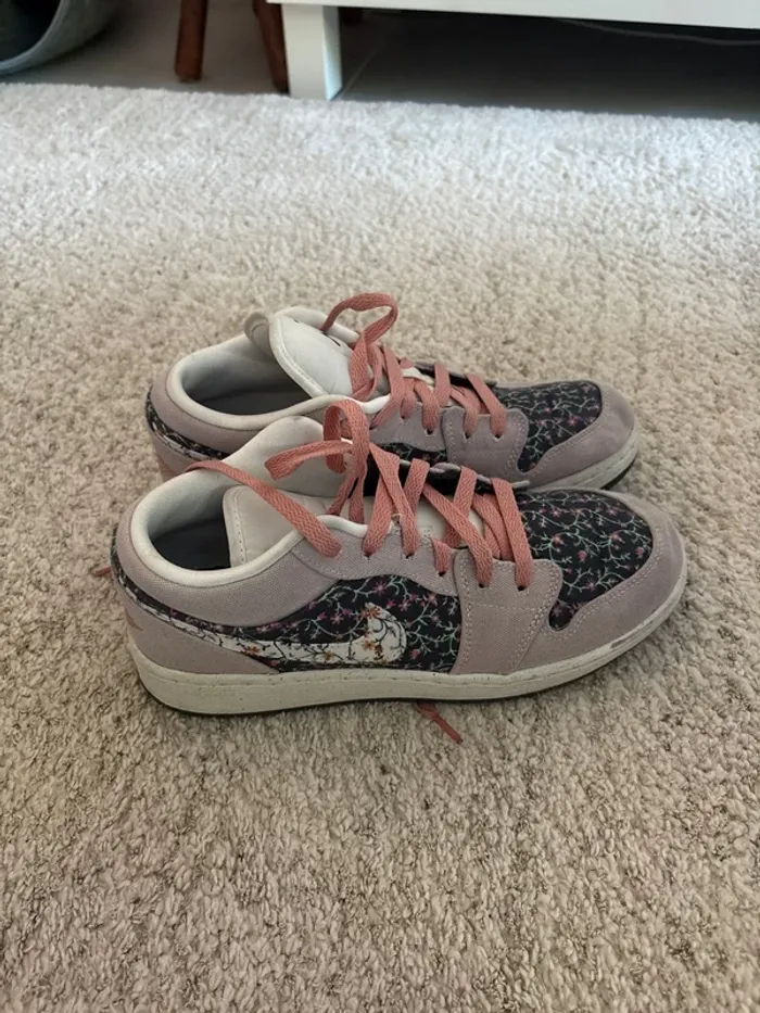 Baskets Nike Air Jordan 1 Low SE Floral