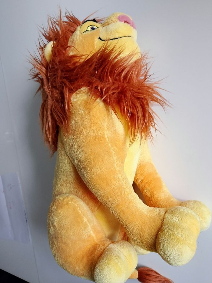 Peluche moufasa roi lion Disney store 40 cm - photo numéro 2