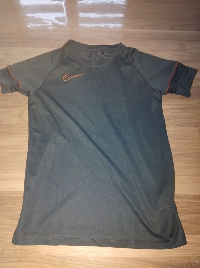 Tee-shirt sport nike - photo numéro 2