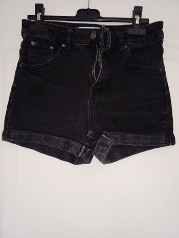 Short en jean noir taille 36