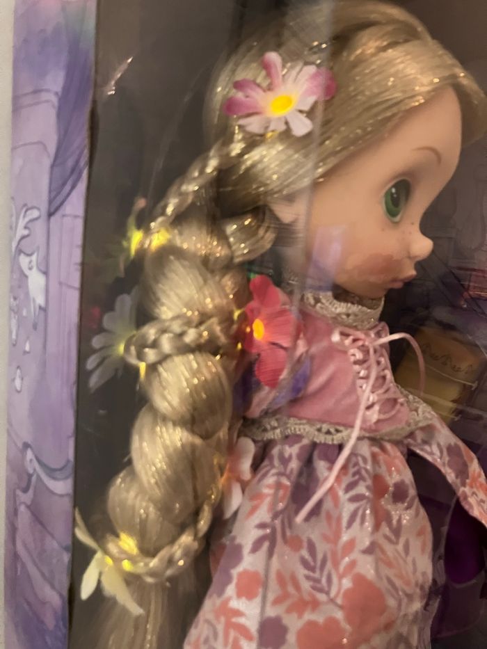 Poupée Animator raiponce édition spéciale lumineuse non déboxer - photo numéro 6