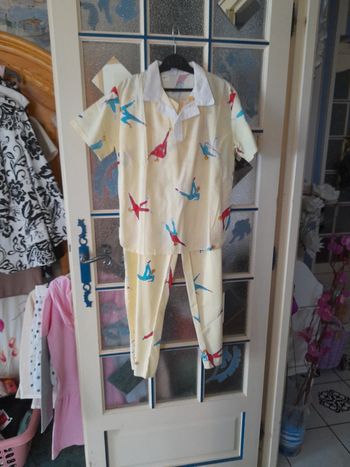 Jolie ensemble neuf vintage année 80