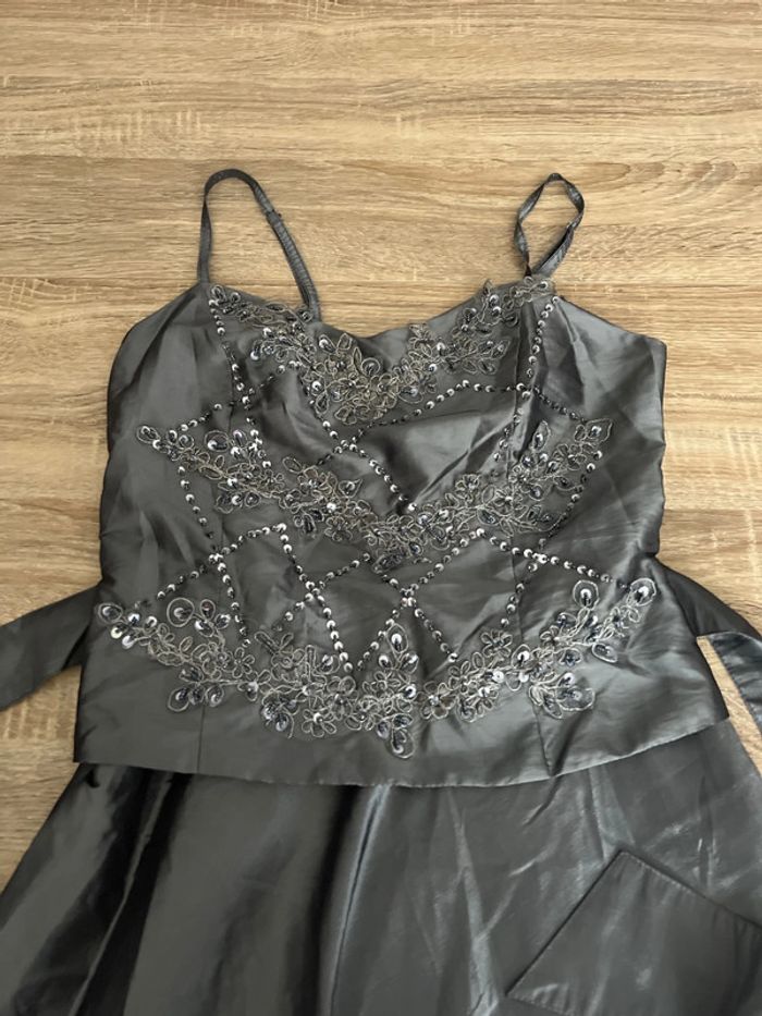 Robe de soirée - photo numéro 3