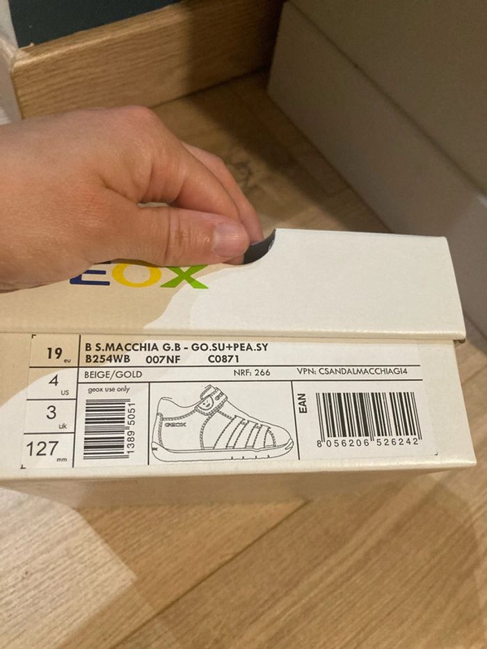 Sandale geox modèle macchia beige /gold taille 19 - photo numéro 11