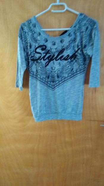 Joli haut gris avec inscription manches 3/4 - Kiabi