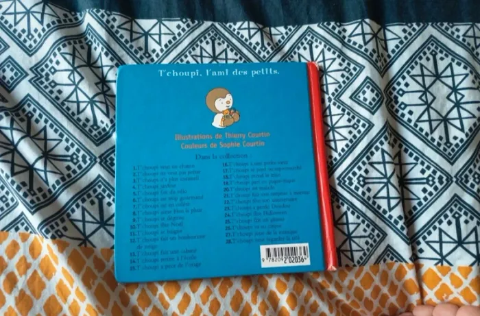 T'choupi fait une cabane - photo numéro 2