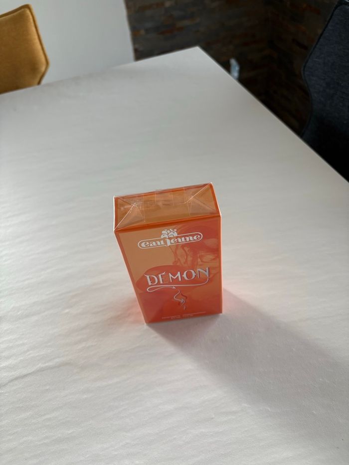 Parfum démon eau jeune