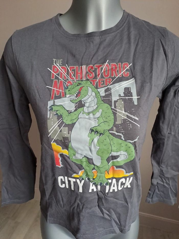 Tee-shirt dinosaure