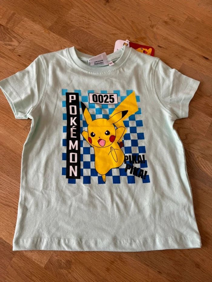 Tee shirt pikachu