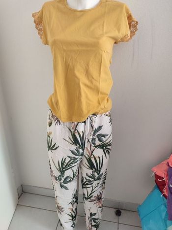 #kytie38femme. Tee-shirt manches courtes taille 38/40