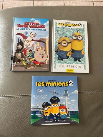 Lot livres Minions 2