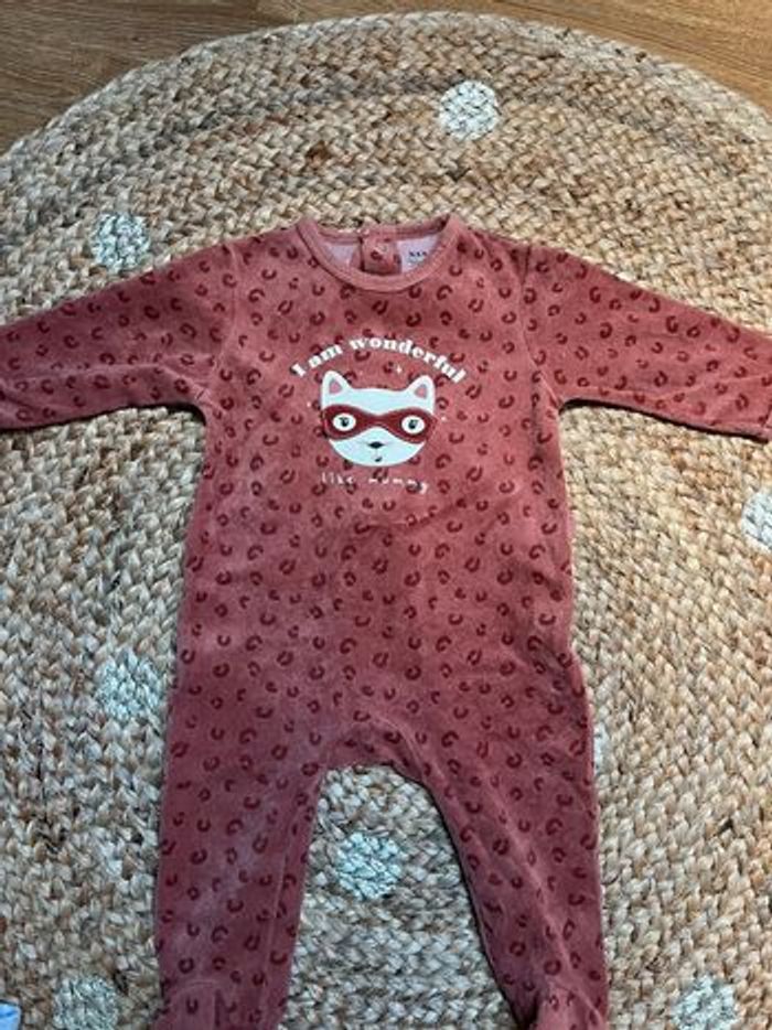 Lot de 4 pyjamas - Taille 9 mois - photo numéro 5