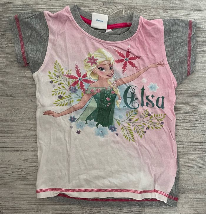 Tee shirt 6 ans Reine des neiges
