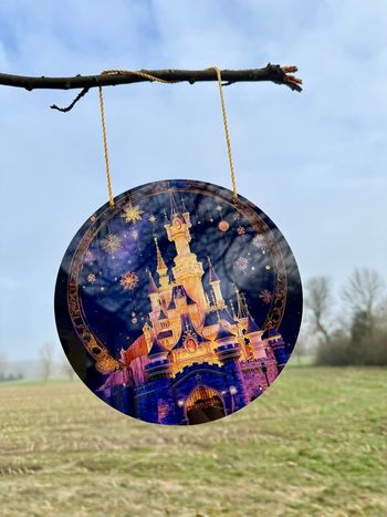 Attrape-soleil château Disneyland Paris– Neuf – 19,5 cm