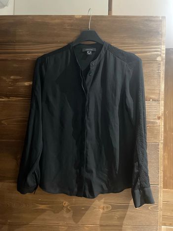 Chemise blouse noire avec dentelle